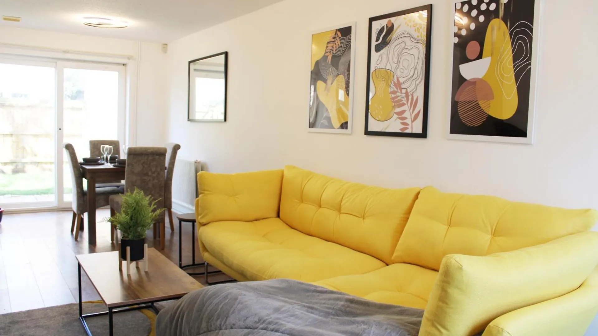 Comfortable House For 6 People Near City Centre - Midhurst Close II Apartment Cambridge